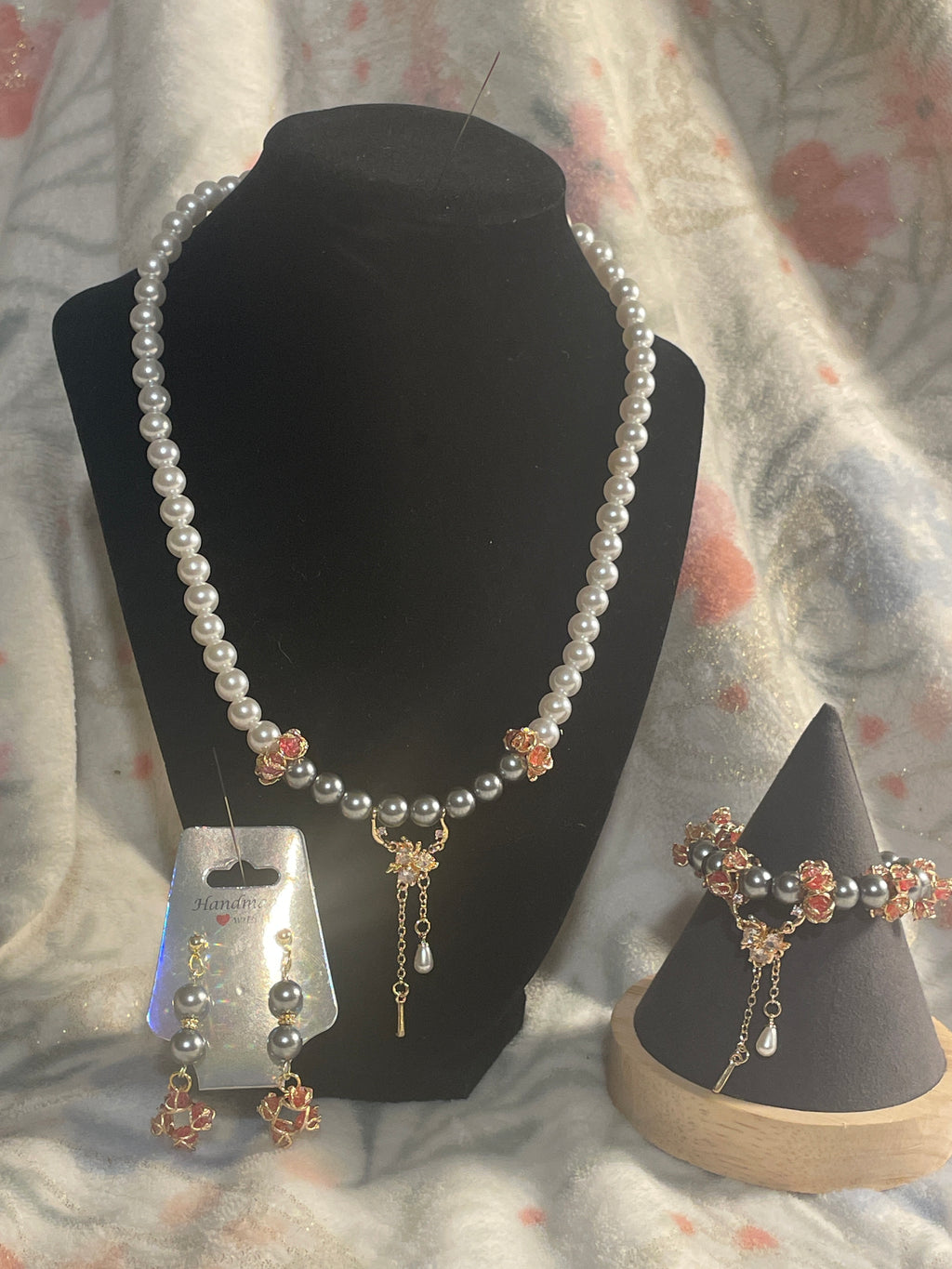 Necklace, bracelet, earrings set