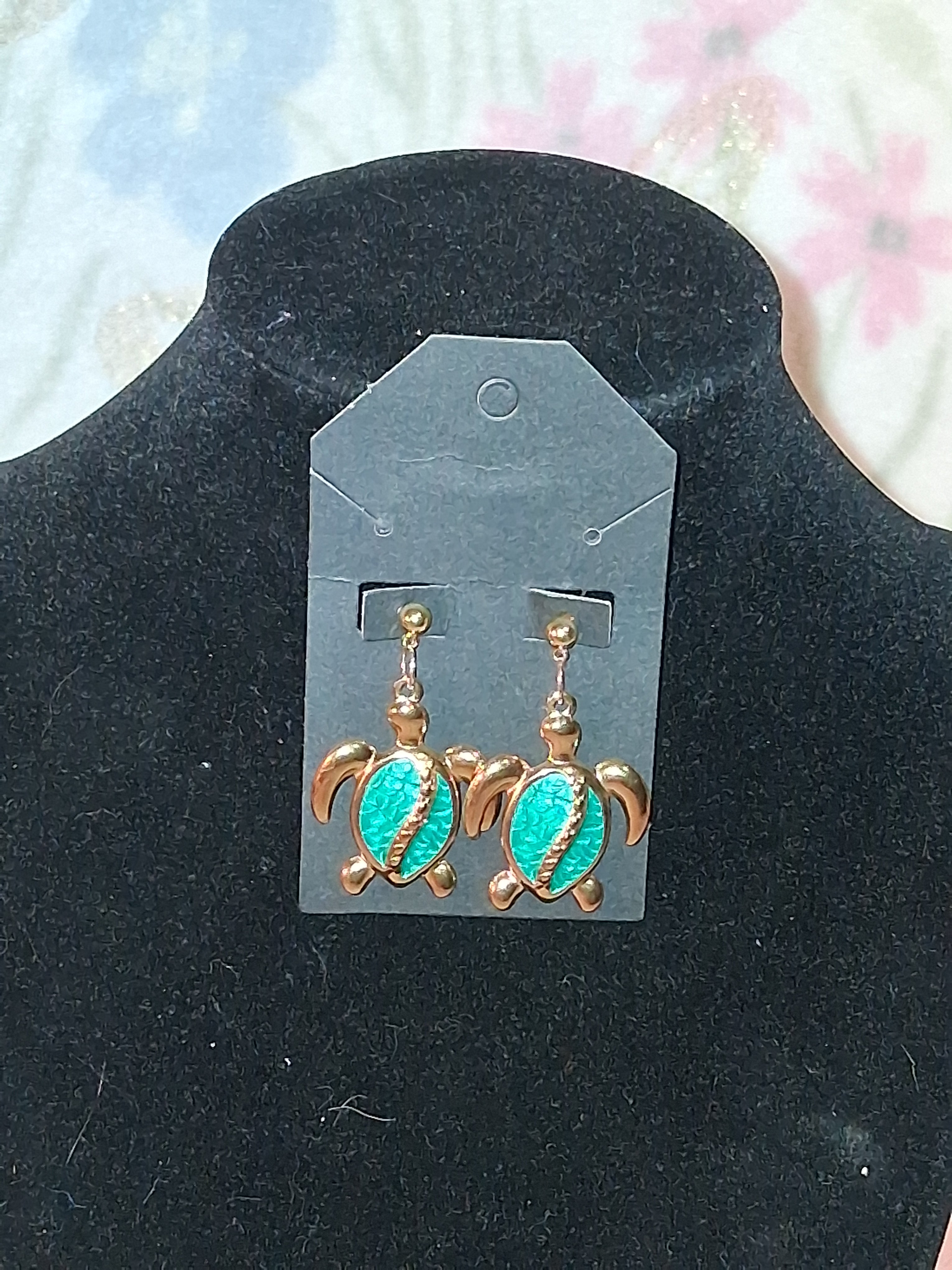 Green Turtle Stainless Steel Necklace and Earrings